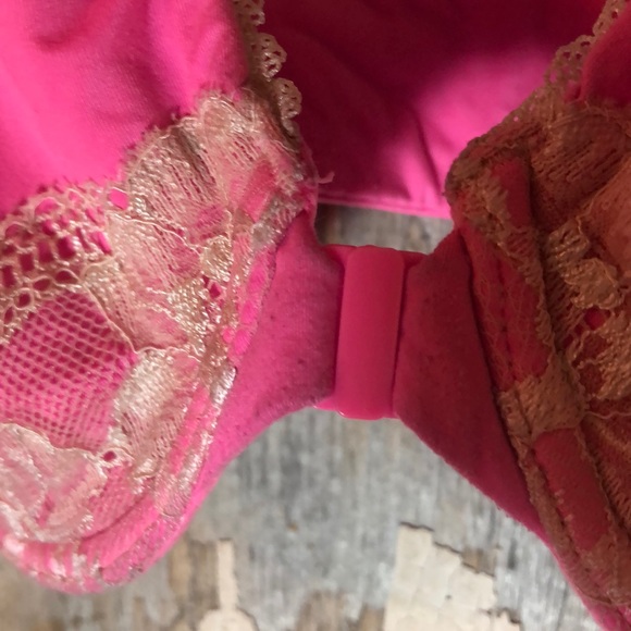 34 DD Victoria’s Secret - Picture 4 of 5